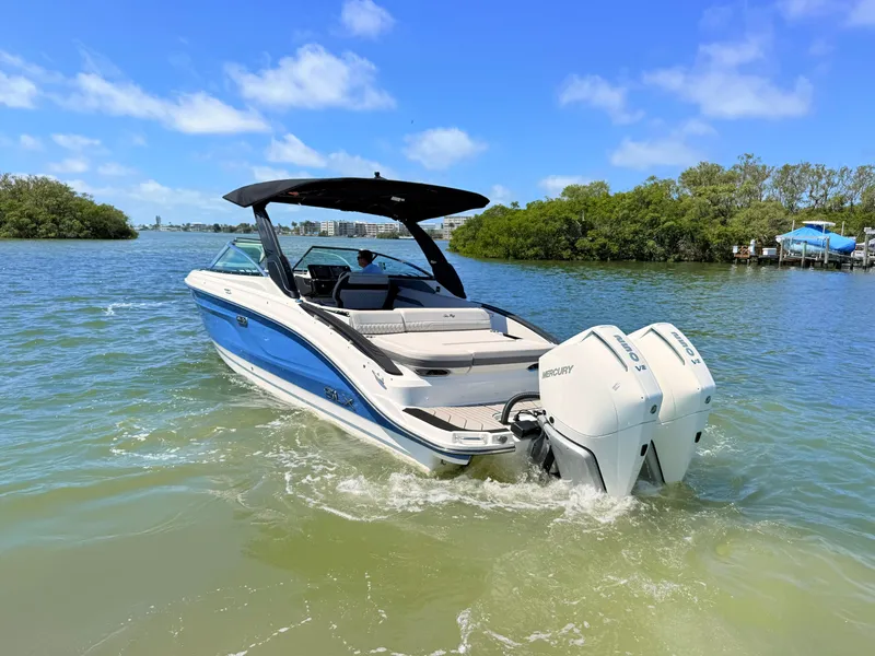 Slide: The Image of Sea Ray SLX 280 Outboard 2026 - 7