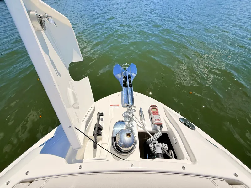 Slide: The Image of Sea Ray SLX 280 Outboard 2026 - 78