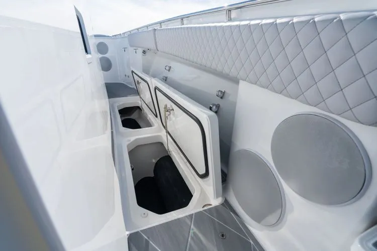 Slide: The Image of 2026 Hcb 48 Campeon - Image 29 - 29