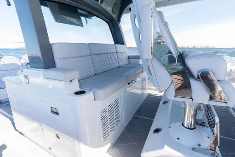 Slide: The Image of 2026 Hcb 48 Campeon - Image 32 - 32