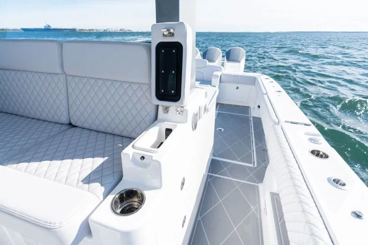 Slide: The Image of 2026 Hcb 48 Campeon - Image 34 - 34