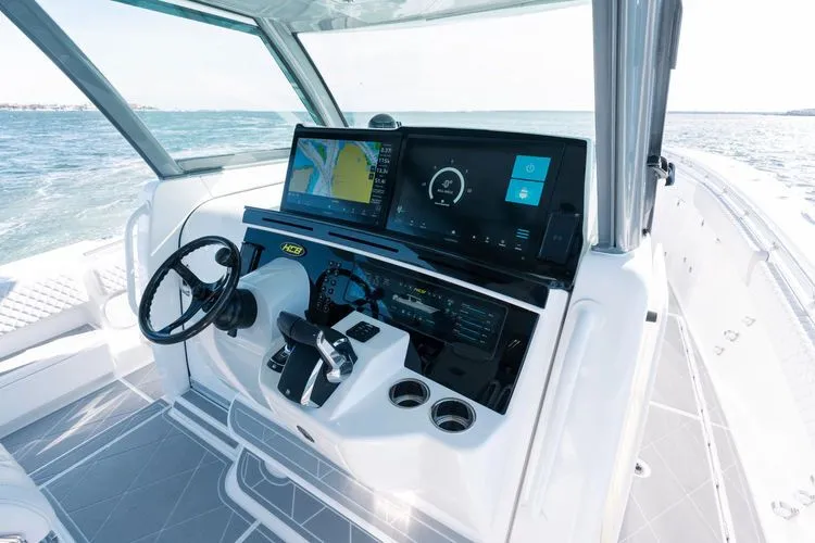 Slide: The Image of 2026 Hcb 48 Campeon - Image 38 - 38