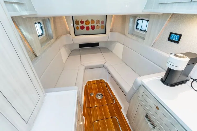 Slide: The Image of 2026 Hcb 48 Campeon - Image 51 - 51