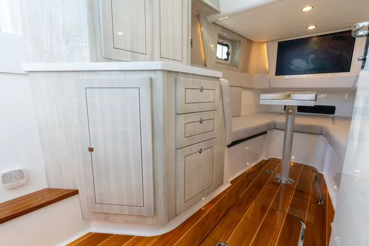 Slide: The Image of 2026 Hcb 48 Campeon - Image 53 - 53