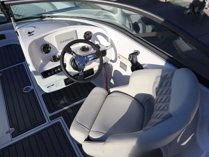 Slide: The Image of Southwind 2400 SD 2025 - 22