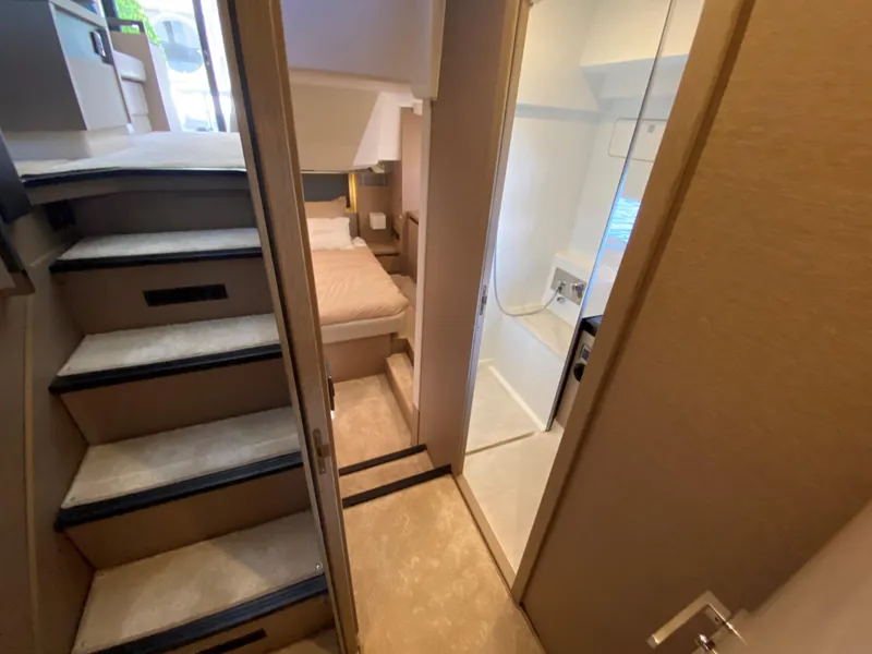 Slide: The Image of Entrance to Master SR from companionway - 20