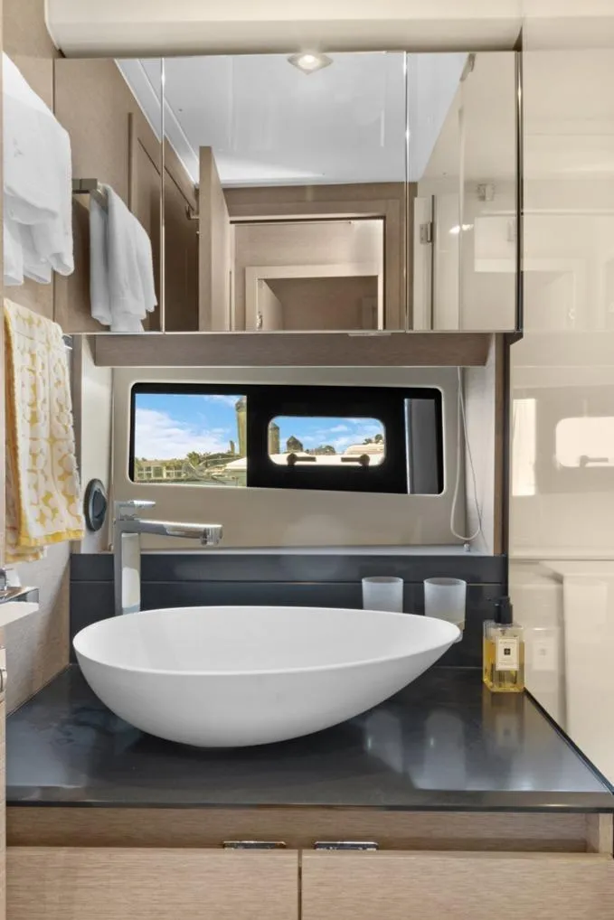 Slide: The Image of Master head sink - 26