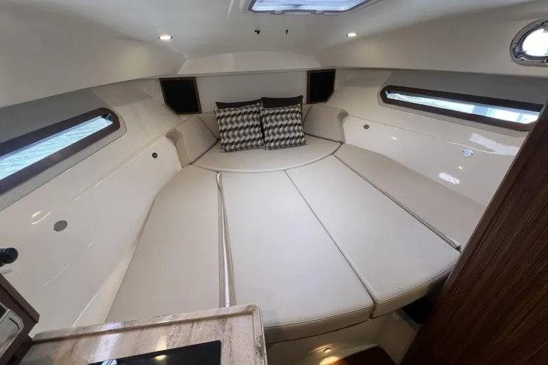 Slide: The Image of Pursuit 325 AUDACIOUS - Interior Custom V-Berth - 18