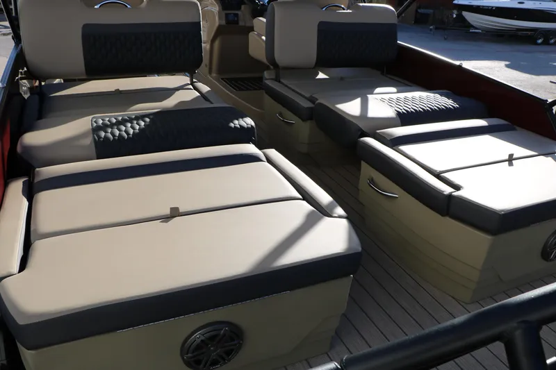 Slide: The Image of 2026 Sylvan L3 RLZ boat interior with luxurious seating and modern design. - 27