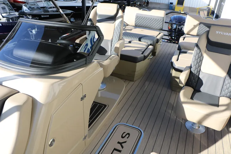 Slide: The Image of 2026 Sylvan L3 RLZ boat interior with luxurious seating and modern design. - 38