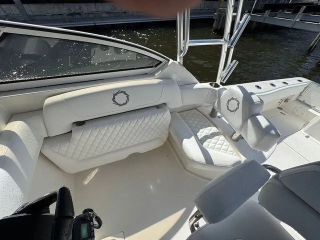 Slide: The Image of Fountain 33 Sportfish Cruiser 2007 - 15