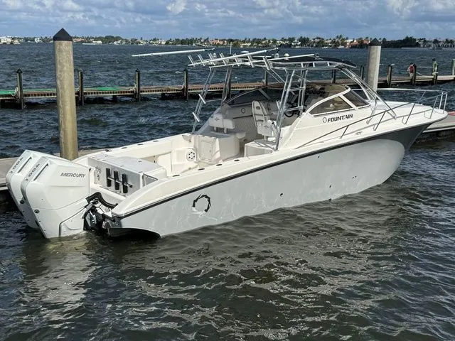 Slide: The Image of Fountain 33 Sportfish Cruiser 2007 - 23