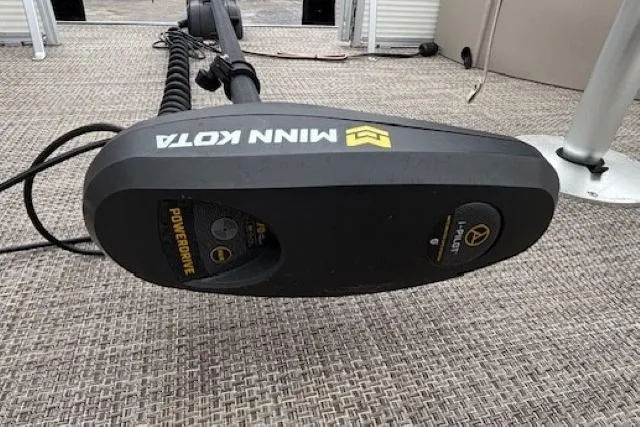 Slide: The Image of Minn Kota trolling motor on 2019 Bennington S 20 SFNP boat deck. - 10
