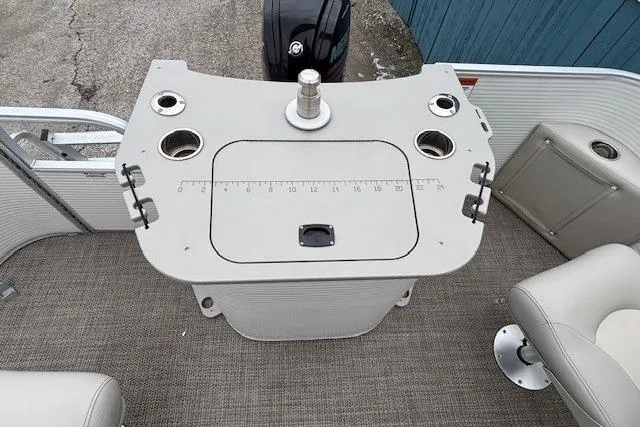 Slide: The Image of 2019 Bennington S 20 SFNP boat deck with fishing station and seating. - 25