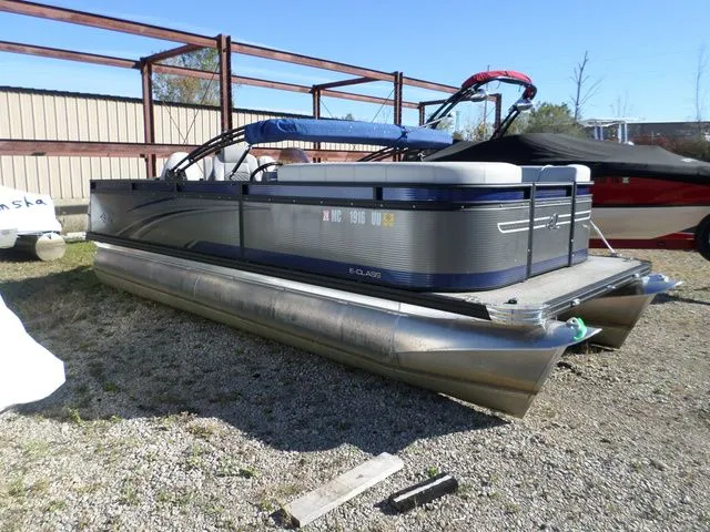 The Image of Apex 820 XRE Cruise 2022 - 1