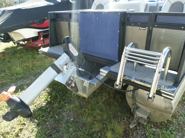 Slide: The Image of Apex 820 XRE Cruise 2022 - 7