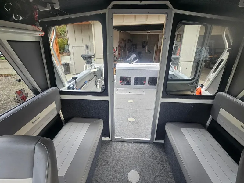 Slide: The Image of Thunder Jet 24 Alexis Pro 2021 - 10