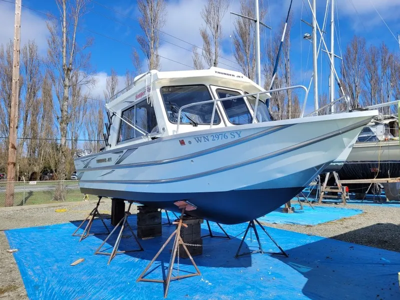 Slide: The Image of Thunder Jet 24 Alexis Pro 2021 - 2