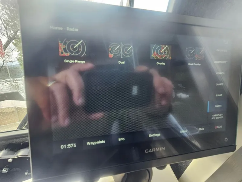 Slide: The Image of Thunder Jet 24 Alexis Pro 2021 - 24