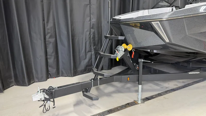 Slide: The Image of Nautique Super Air Nautique G23 2026 - 107