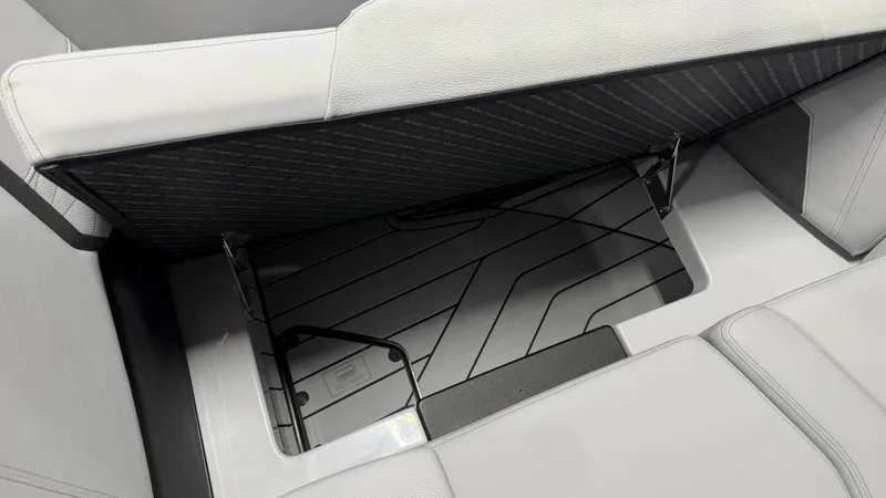 Slide: The Image of Nautique Super Air Nautique G23 2026 - 87