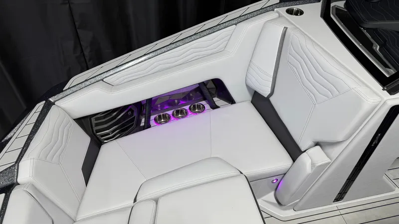 Slide: The Image of Nautique Super Air Nautique G23 2026 - 88