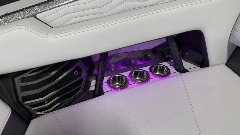 Slide: The Image of Nautique Super Air Nautique G23 2026 - 91