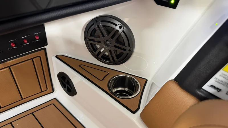 Slide: The Image of Nautique Super Air Nautique GS20 2026 - 55