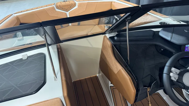 Slide: The Image of Nautique Super Air Nautique GS20 2026 - 67