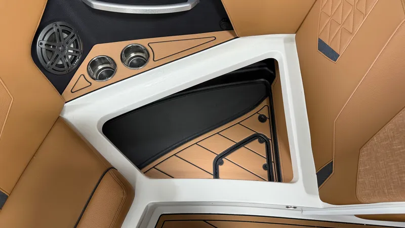 Slide: The Image of Nautique Super Air Nautique GS20 2026 - 74