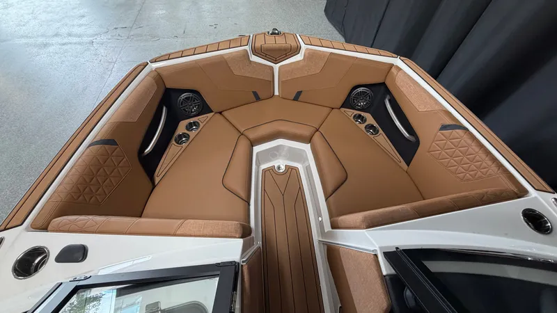 Slide: The Image of Nautique Super Air Nautique GS20 2026 - 68