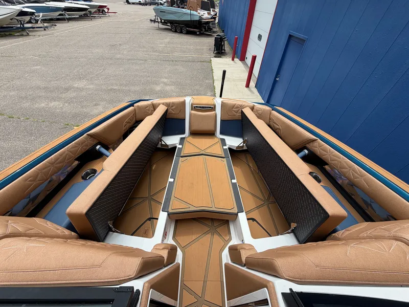Slide: The Image of Nautique Super Air Nautique G25 Paragon 2026 - 49