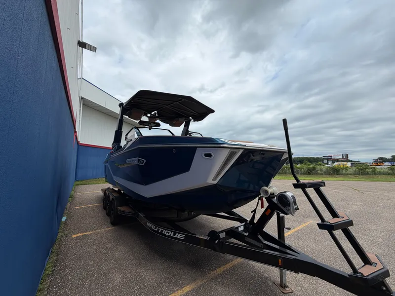 Slide: The Image of Nautique Super Air Nautique G25 Paragon 2026 - 1