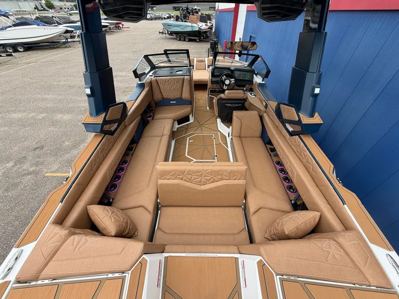 Slide: The Image of Nautique Super Air Nautique G25 Paragon 2026 - 17