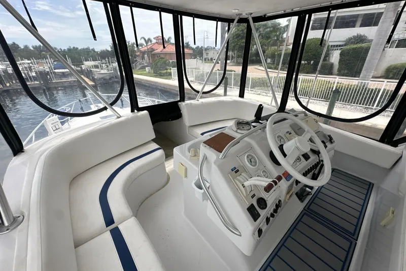 Slide: The Image of 1998 Mainship 40 Deck Salon - 16