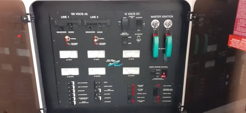 Slide: The Image of Sea Ray Sedan Bridge 1994 - 5