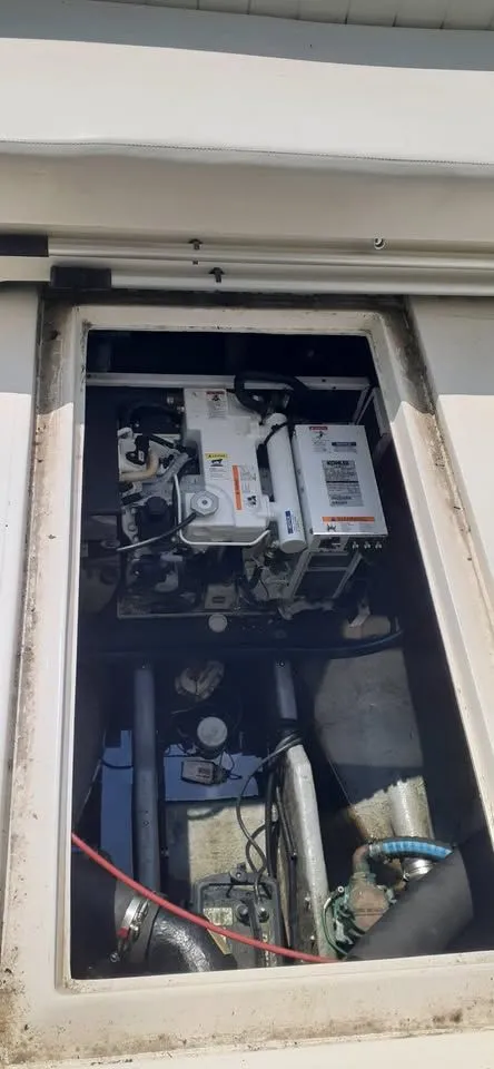 Slide: The Image of Sea Ray Sedan Bridge 1994 - 6