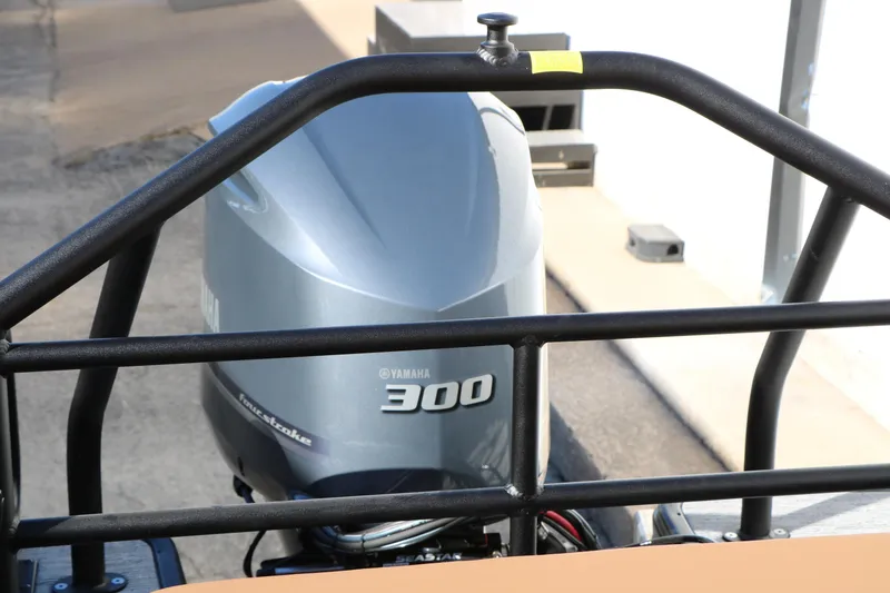 Slide: The Image of Yamaha 300 outboard motor on 2026 Sylvan L3 DLZ Bar Tri-Toon boat. - 45