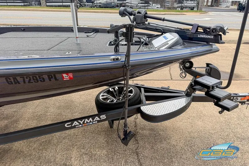 Slide: The Image of 2023 Caymas CX 21 PRO boat on trailer with Lowrance equipment. - 20