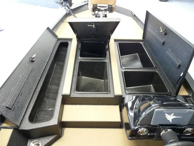 Slide: The Image of Xpress Hyper-Lift Bass H20 2026 - 6