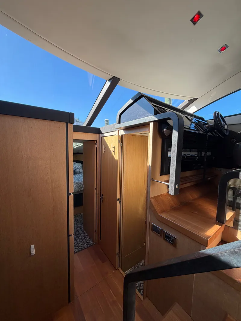 Slide: The Image of Fairline Squadron 42 2015 - 31