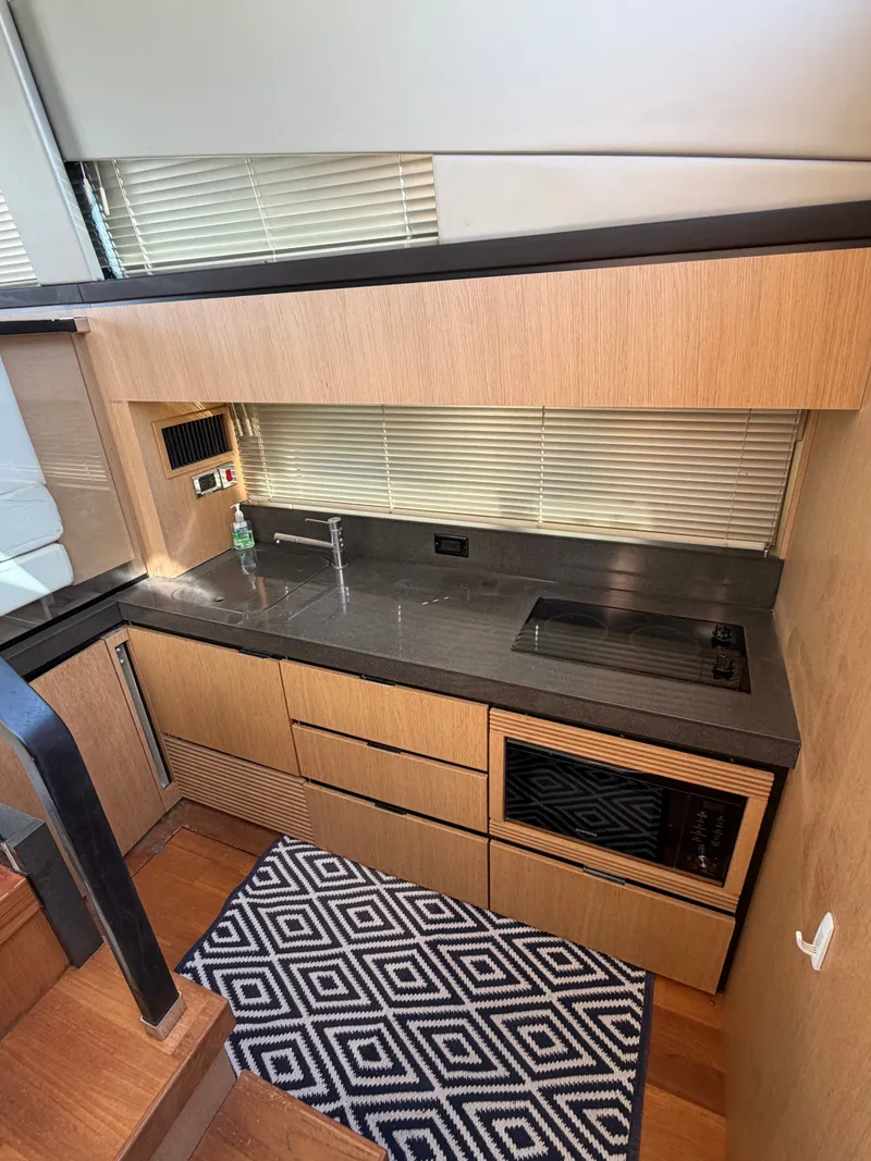 Slide: The Image of Fairline Squadron 42 2015 - 32