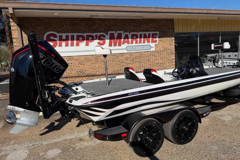 Slide: The Image of 2024 Phoenix 921 Elite II boat at Shipp's Marine dealership. - 2