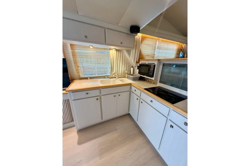 Slide: The Image of Galley - 10