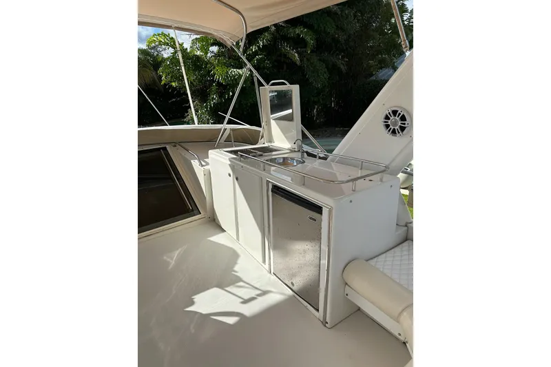 Slide: The Image of Flybridge BBQ and Fridge - 20