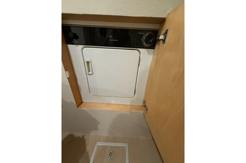 Slide: The Image of Laundry - 33