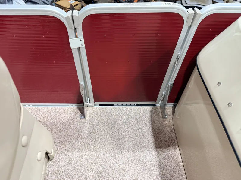 Slide: The Image of Weeres 200 Allure Fish Pontoon 2016 - 12