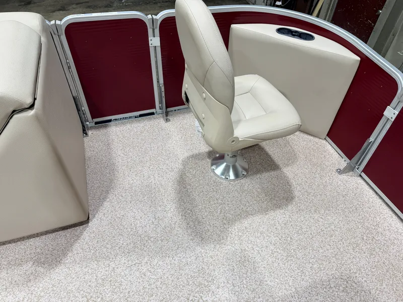 Slide: The Image of Weeres 200 Allure Fish Pontoon 2016 - 18