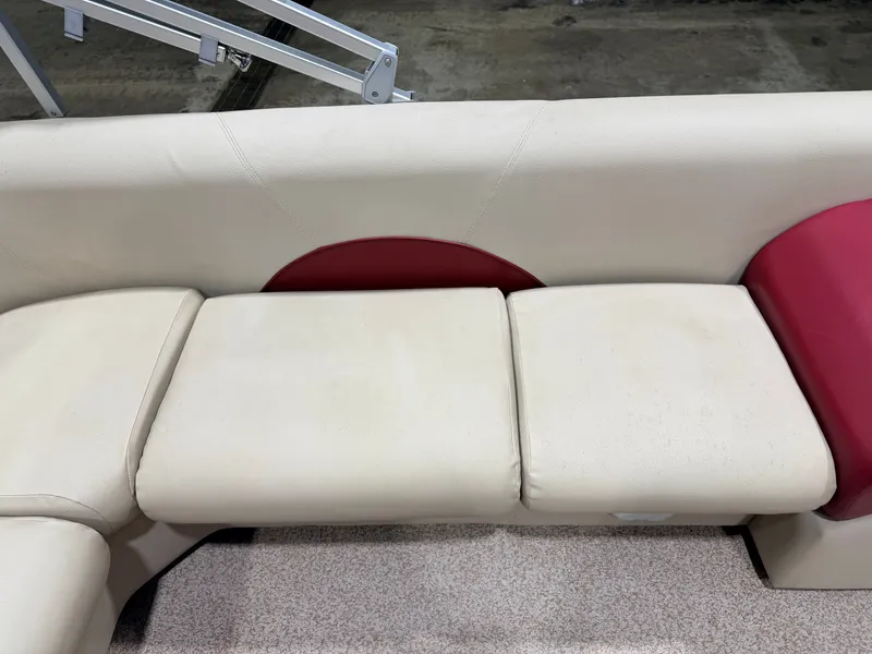 Slide: The Image of Weeres 200 Allure Fish Pontoon 2016 - 34