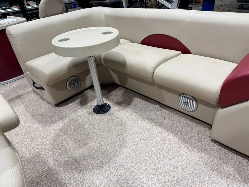 Slide: The Image of Weeres 200 Allure Fish Pontoon 2016 - 36